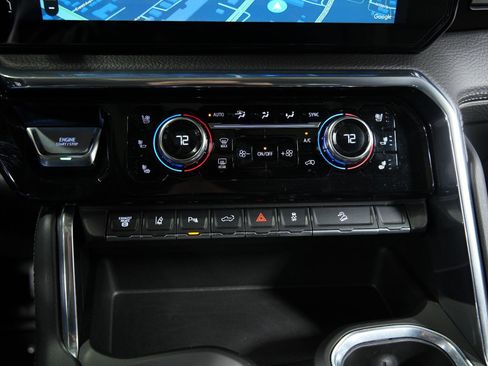 Used 2025 GMC Sierra 2500 Denali w/ Denali Reserve Package image 38