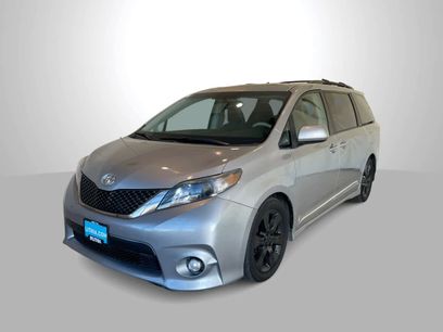 Used 2012 Toyota Sienna SE