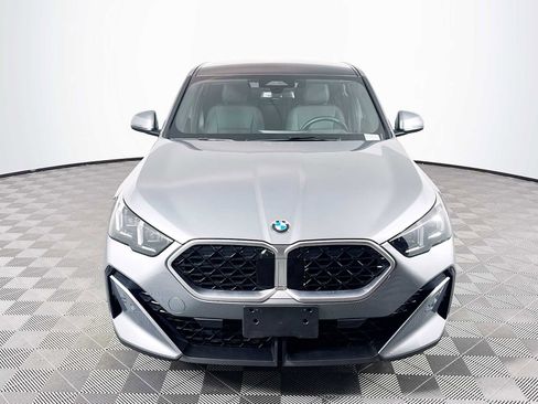 Used 2025 BMW X2 xDrive28i w/ Premium Package image 4