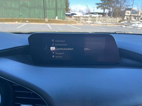 Used 2021 MAZDA MAZDA3 s image 17