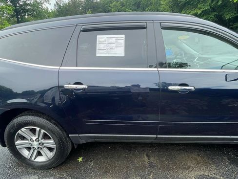 Used 2017 Chevrolet Traverse LT AWD/4WD image 10