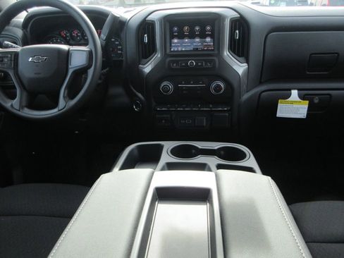 New 2026 Chevrolet Silverado 1500 Custom Trail Boss w/ LPO, Dark Essentials Package image 18