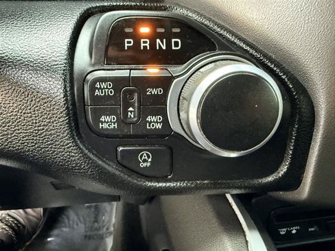 Used 2019 RAM 1500 Big Horn AWD/4WD image 32
