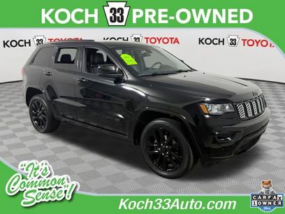Used 2017 Jeep Grand Cherokee Altitude