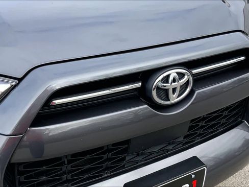 Used 2021 Toyota 4Runner SR5 Premium image 29