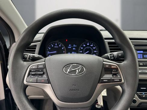Used 2017 Hyundai Elantra SE w/ Cargo Package FWD image 22