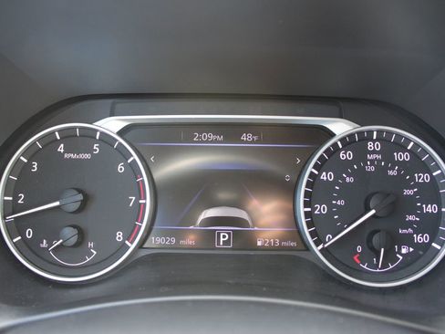 Used 2025 Nissan Sentra SV w/ Trunk Package FWD image 27