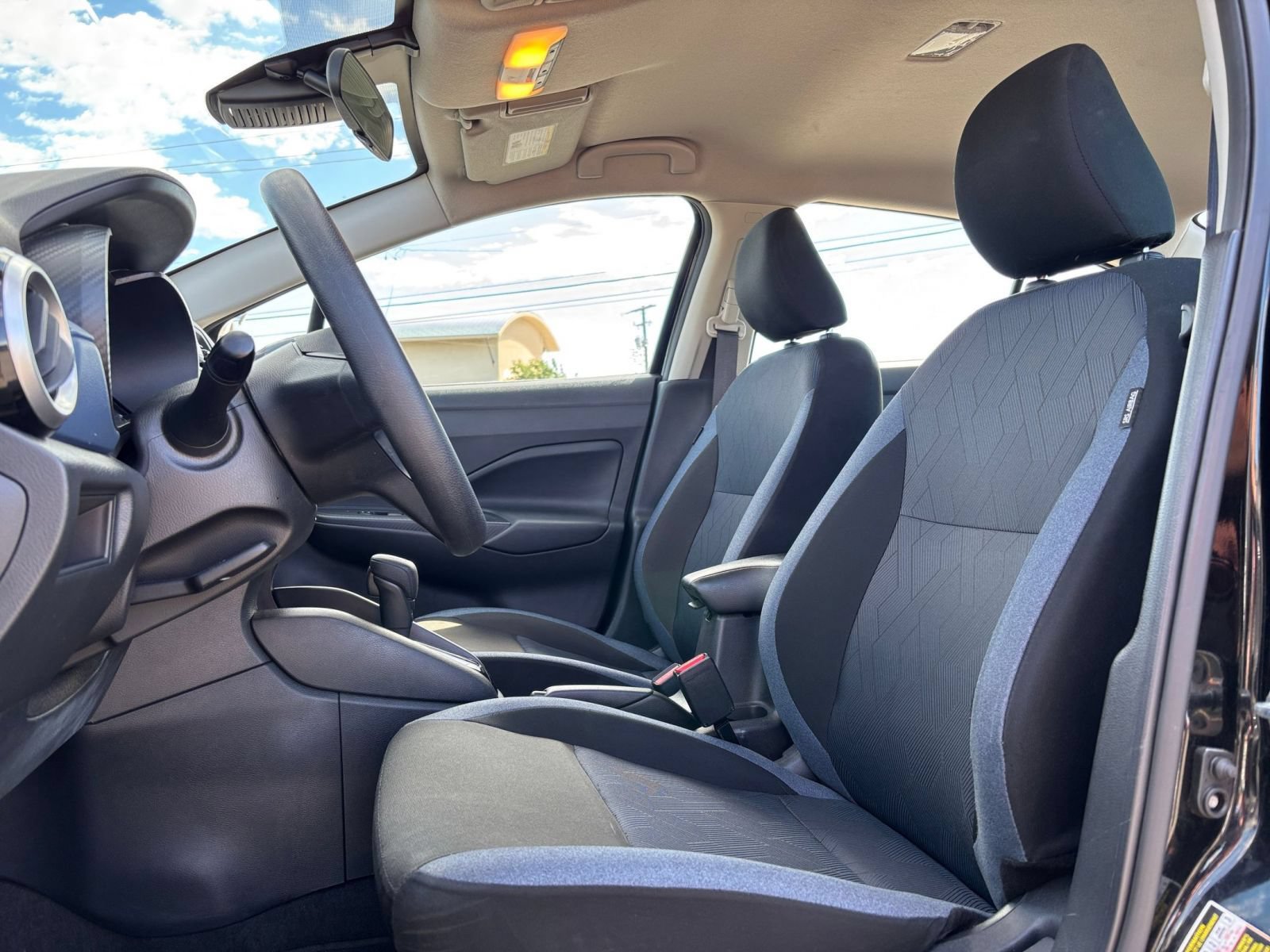 Used 2025 Nissan Versa SV FWD image 24