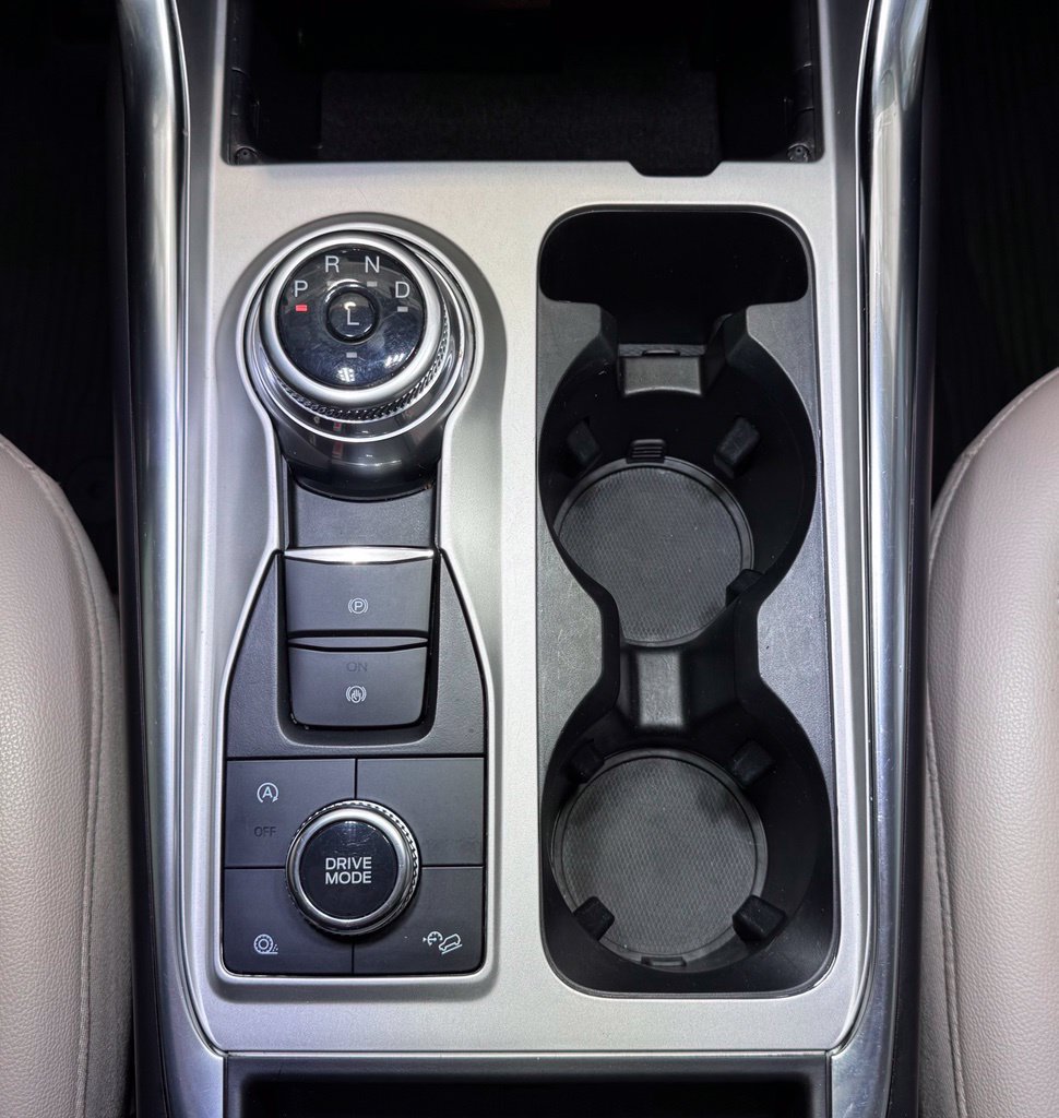 Used 2022 Ford Explorer Limited AWD/4WD image 34
