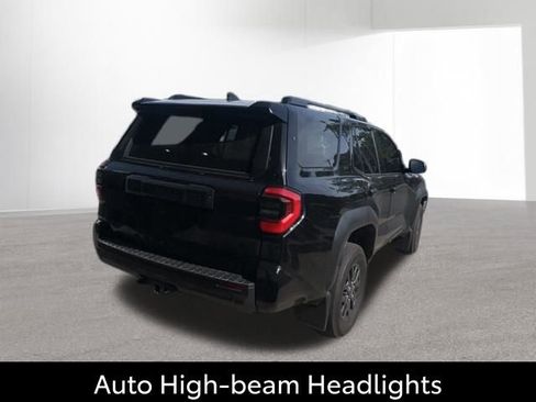 Used 2025 Toyota 4Runner SR5 AWD/4WD image 10