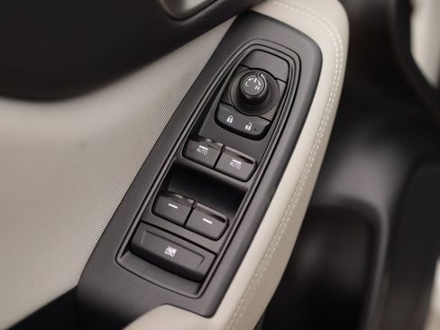 Used 2023 Subaru Forester Premium image 26