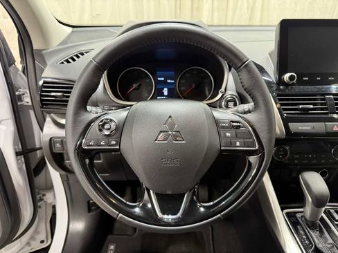 Used 2024 Mitsubishi Eclipse Cross SE image 11