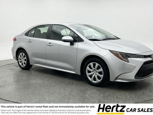 Used 2025 Toyota Corolla LE FWD image 1