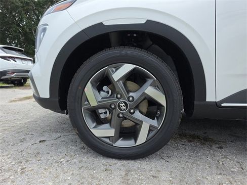 New 2025 Hyundai Venue Limited image 30