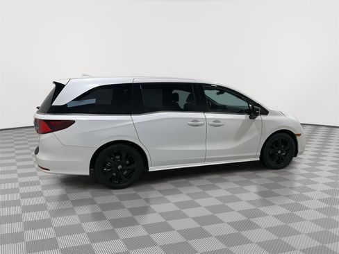 Used 2024 Honda Odyssey Sport image 6