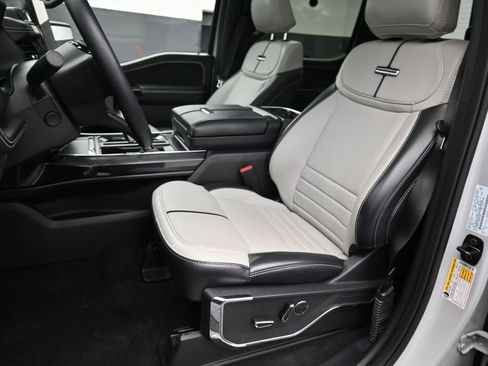 Used 2024 Ford F150 Lightning Platinum image 11