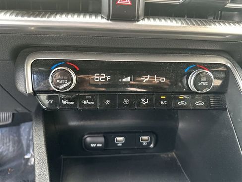 Used 2023 Kia K5 GT-Line image 17