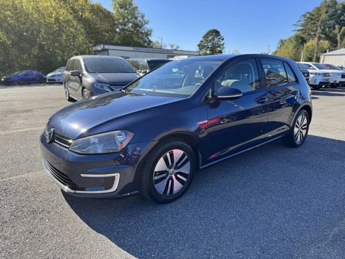 Used 2016 Volkswagen e-Golf SE image 17