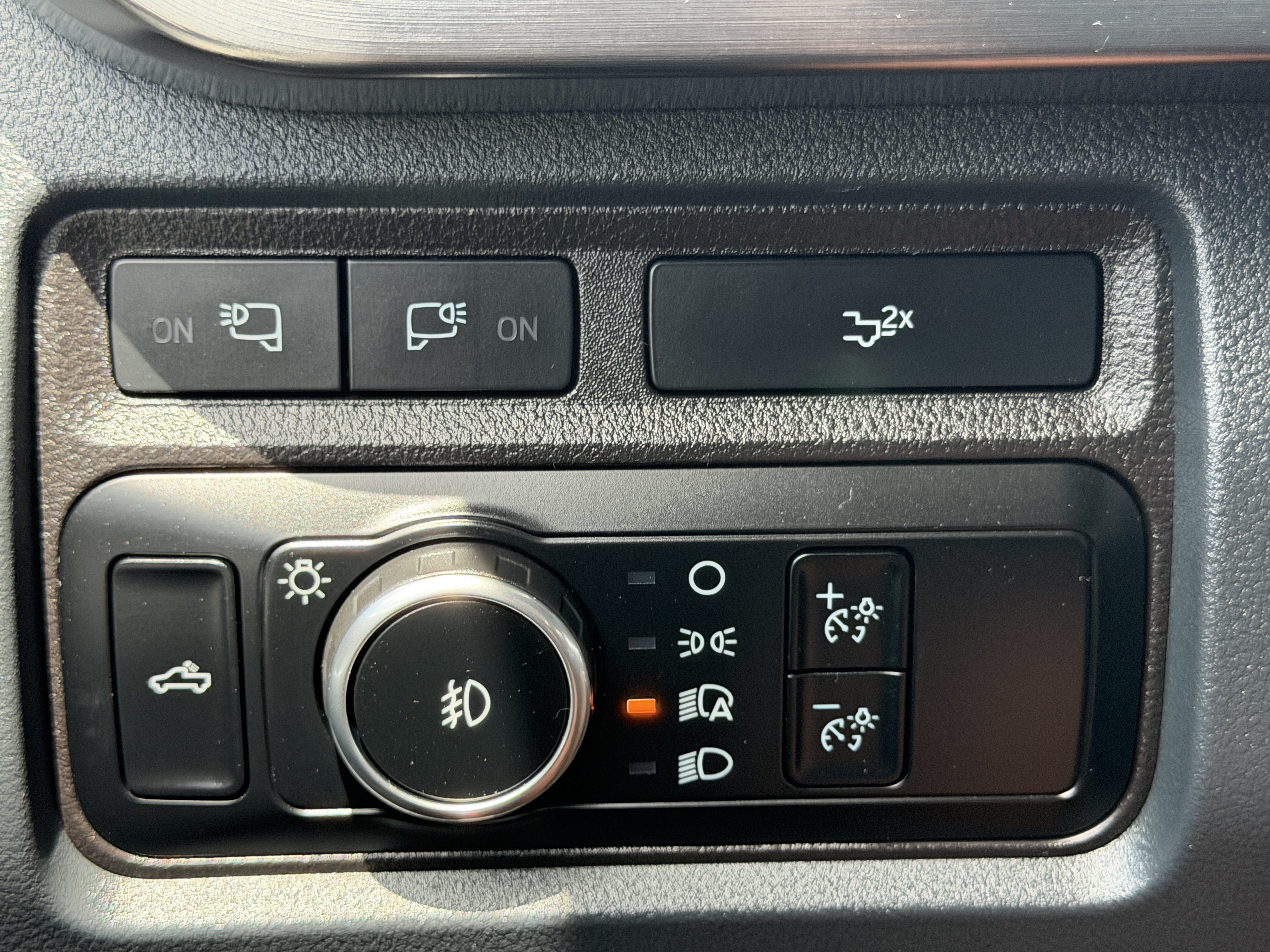 Used 2024 Ford F250 Lariat w/ Chrome Package AWD/4WD image 30