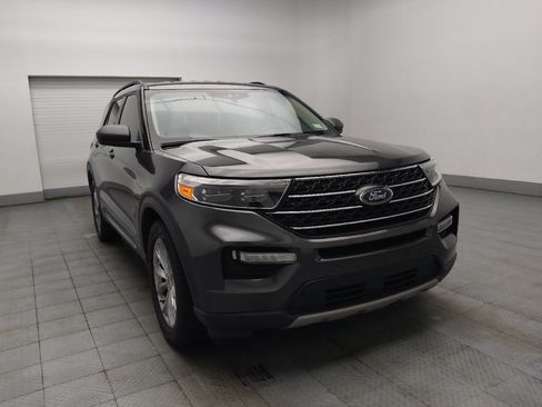 Used 2020 Ford Explorer XLT w/ Equipment Group 202A RWD image 13