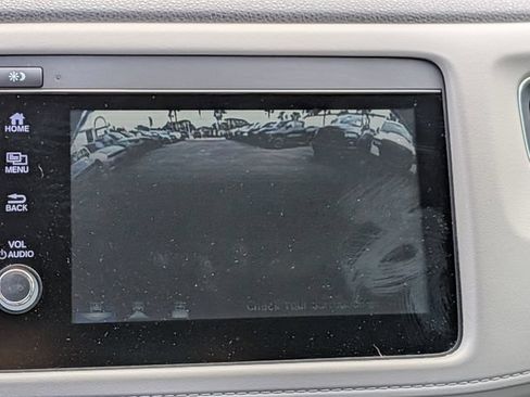 Used 2022 Honda HR-V EX image 19