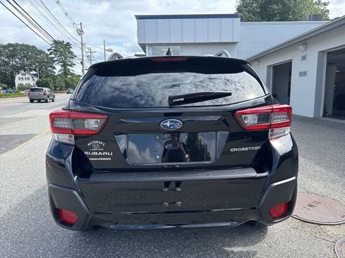 Used 2023 Subaru Crosstrek 2.0i Premium image 4