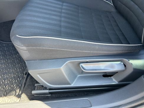 Used 2023 Volkswagen Jetta Sport image 14