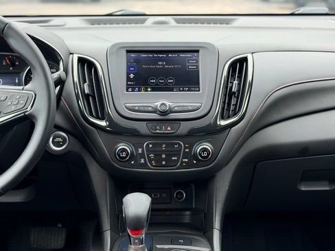 Used 2023 Chevrolet Equinox RS w/ LPO, Floor Liner Package FWD image 23