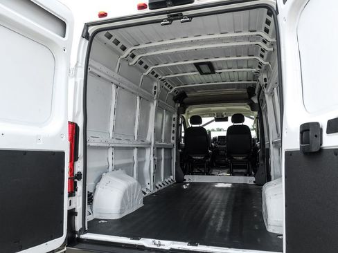 Used 2023 RAM ProMaster 2500 FWD image 45