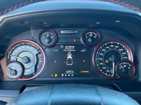 Used 2017 RAM 1500 Rebel w/ Luxury Group image 23