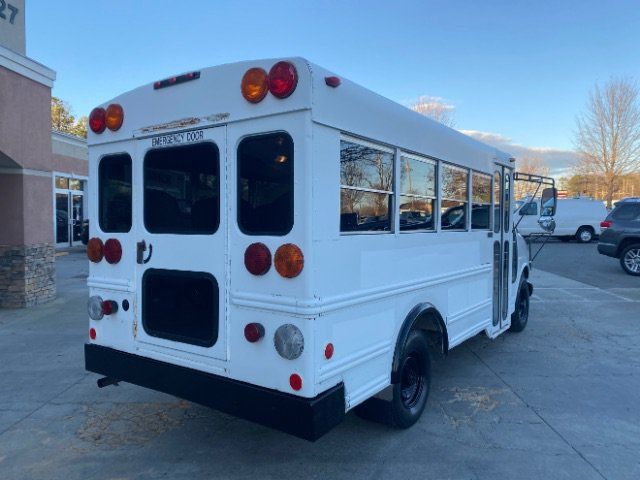 Used 2001 Chevrolet Express 3500 RWD image 4