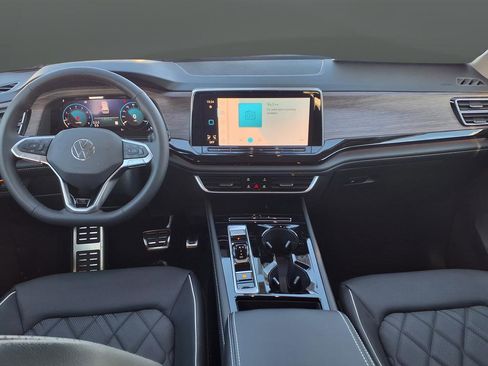 New 2026 Volkswagen Atlas SEL Premium R-Line image 18