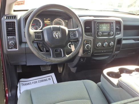 Used 2017 RAM 1500 Express w/ Express Value Package AWD/4WD image 10