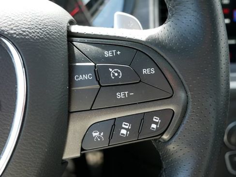 Used 2017 Dodge Charger R/T RWD image 26