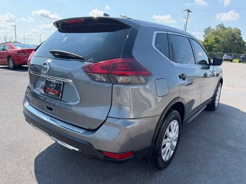Used 2020 Nissan Rogue S FWD image 30