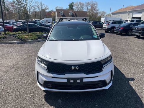 Used 2021 Kia Sorento EX w/ Panoramic Sunroof Package AWD/4WD image 3
