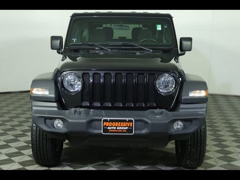 Used 2021 Jeep Wrangler Sport S image 13