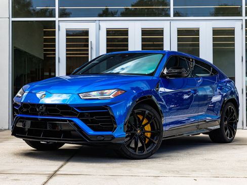 Used 2022 Lamborghini Urus image 13