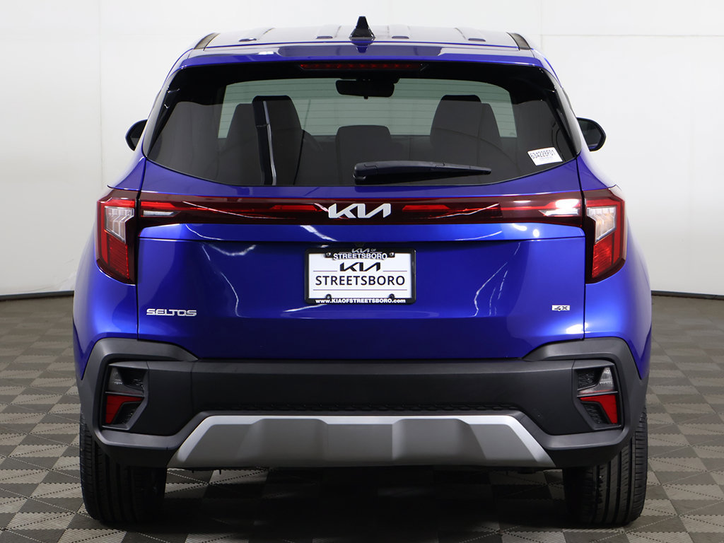Used 2024 Kia Seltos LX AWD/4WD image 10