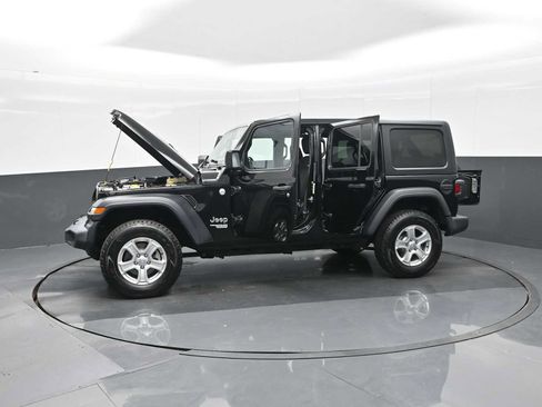 Used 2020 Jeep Wrangler Unlimited Sport S image 35