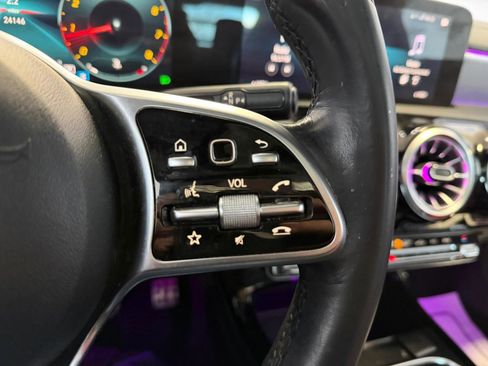 Used 2022 Mercedes-Benz CLA 250 4MATIC image 30