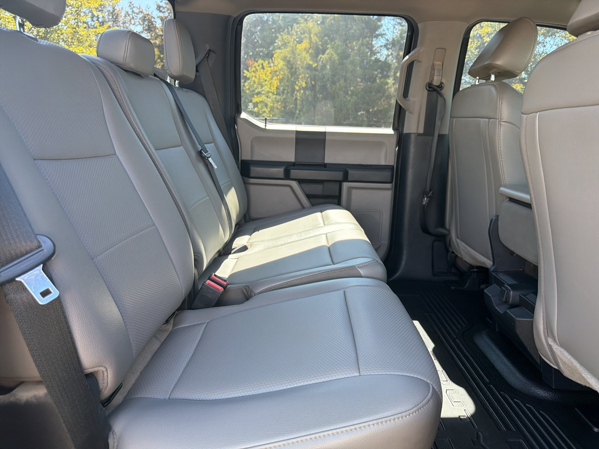 Used 2022 Ford F250 XL w/ Power Equipment Group AWD/4WD image 23