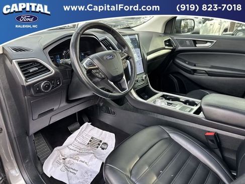 Used 2024 Ford Edge SEL w/ Convenience Package image 18