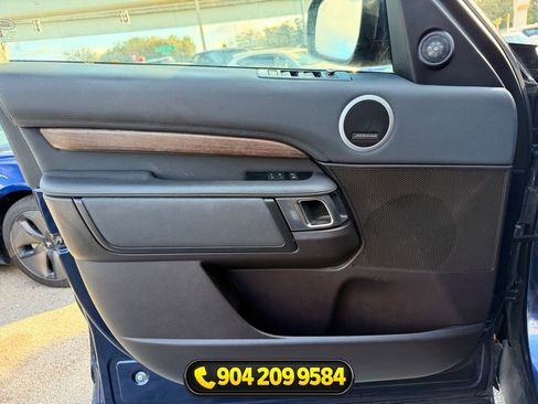 Used 2018 Land Rover Discovery HSE AWD/4WD image 21