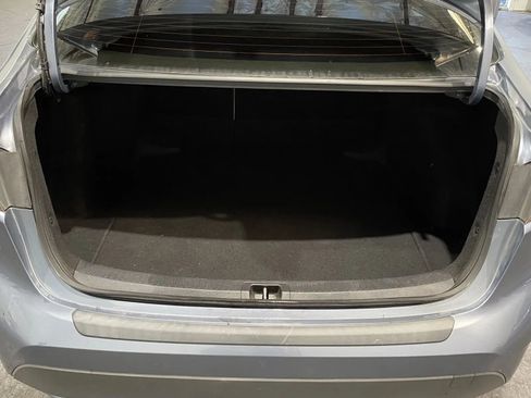 Used 2020 Toyota Corolla LE image 8