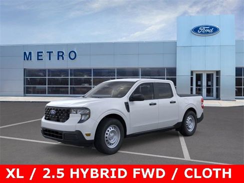 New 2025 Ford Maverick XL image 31