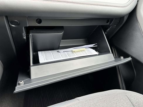 Used 2025 Ford Explorer Active image 30