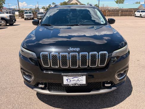 Used 2019 Jeep Cherokee Overland w/ Heavy Duty Protection Group AWD/4WD image 3