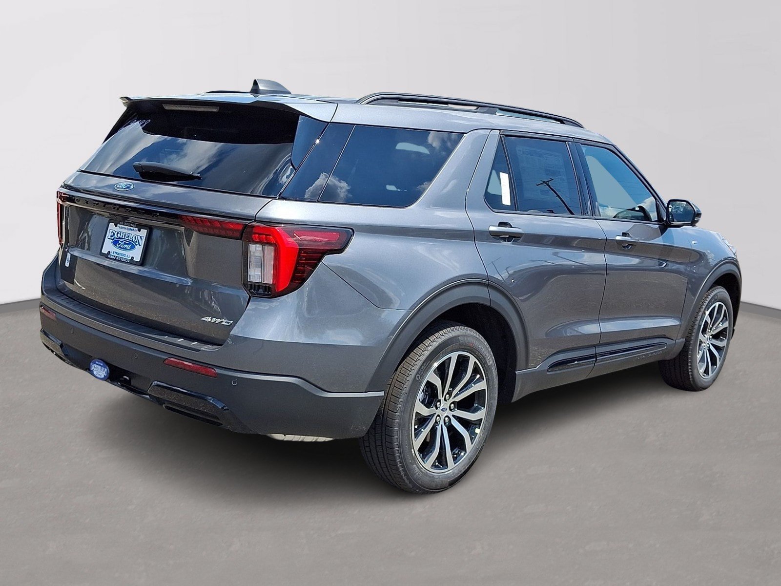 New 2026 Ford Explorer ST-Line AWD/4WD image 4