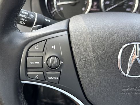 Used 2019 Acura MDX FWD image 17